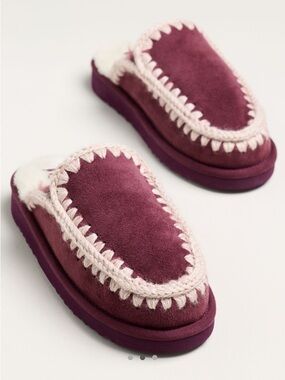 MOU Eskimo Shearling Slides- Size 8